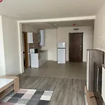 Apartment Bron's